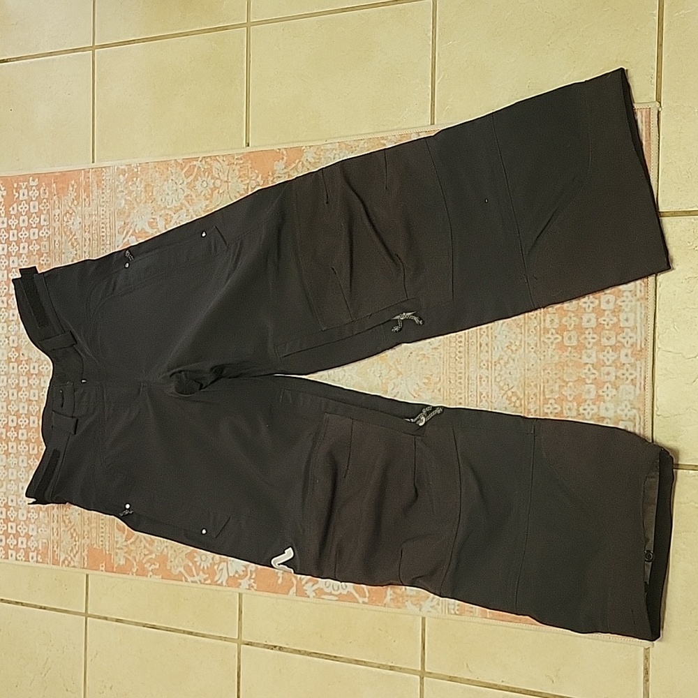 Fly low ski/snow pants
